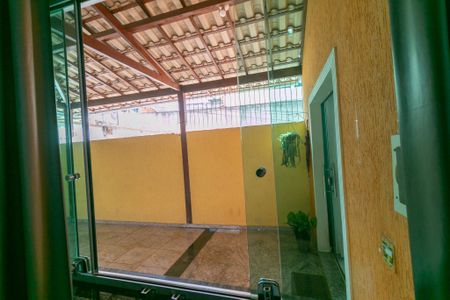 Casa para alugar com 4 quartos, 300m² em Jaqueline, Belo Horizonte