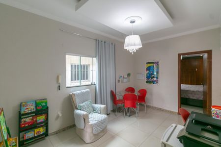 Casa à venda com 300m², 4 quartos e 2 vagas
