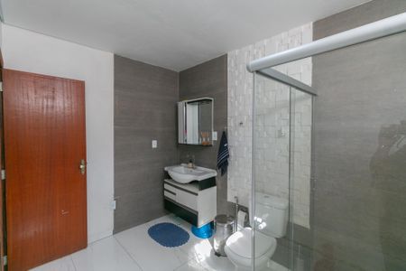 Casa à venda com 300m², 4 quartos e 2 vagas