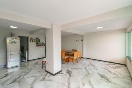 Casa à venda com 300m², 4 quartos e 2 vagas