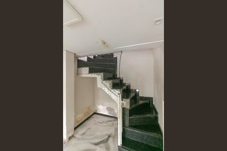Casa à venda com 300m², 4 quartos e 2 vagas