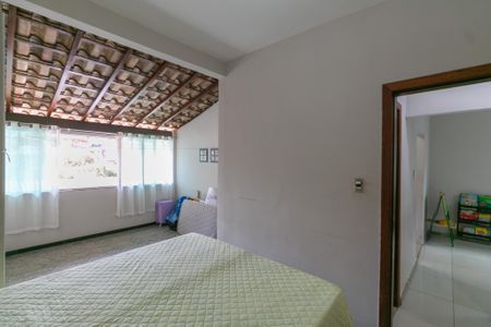 Casa para alugar com 4 quartos, 300m² em Jaqueline, Belo Horizonte