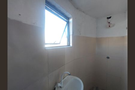 Banheiro de casa para alugar com 1 quarto, 30m² em Praça Joaniza, São Paulo