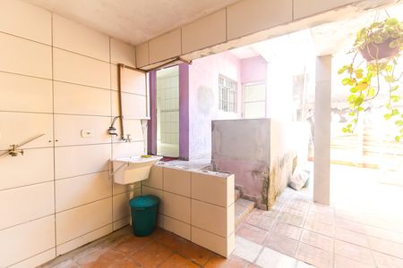 Casa para alugar com 60m², 1 quarto e sem vaga Casa para alugar com 60m², 1 quarto e sem vagaÁrea de Serviço