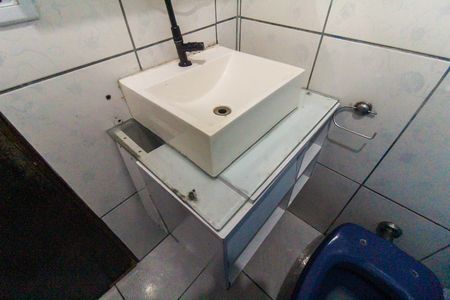 Casa para alugar com 60m², 1 quarto e sem vaga Casa para alugar com 60m², 1 quarto e sem vagaBanheiro