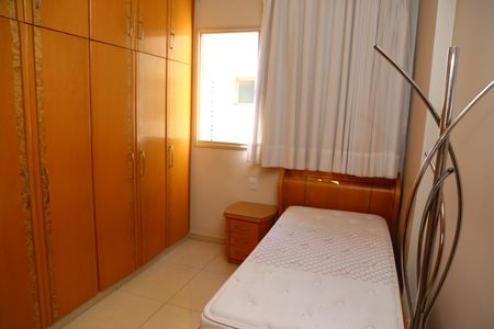 Apartamento à venda com 87m², 2 quartos e 1 vagaQuarto 2