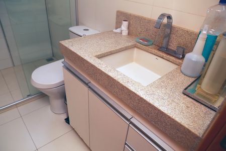 Apartamento à venda com 87m², 2 quartos e 1 vagaDetalhe do Banheiro Social