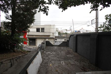 Área externa de casa à venda com 4 quartos, 380m² em Prado, Belo Horizonte