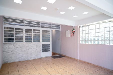 Garagem de casa à venda com 3 quartos, 184m² em Vila Gumercindo, São Paulo
