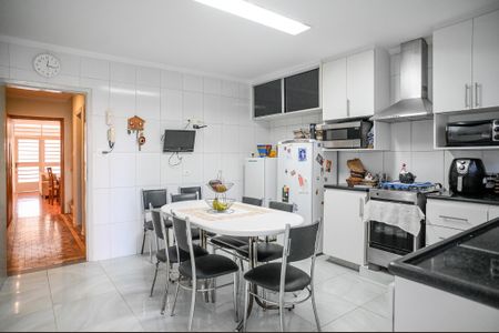 Cozinha de casa à venda com 3 quartos, 184m² em Vila Gumercindo, São Paulo