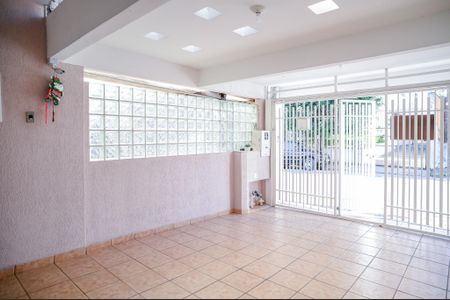 Garagem de casa à venda com 3 quartos, 184m² em Vila Gumercindo, São Paulo