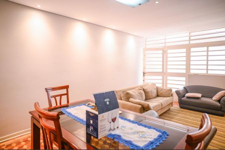 Sala de casa à venda com 3 quartos, 184m² em Vila Gumercindo, São Paulo