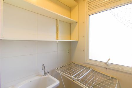 Apartamento para alugar com 60m², 2 quartos e 1 vaga Apartamento para alugar com 60m², 2 quartos e 1 vagaCozinha e Área de Serviço