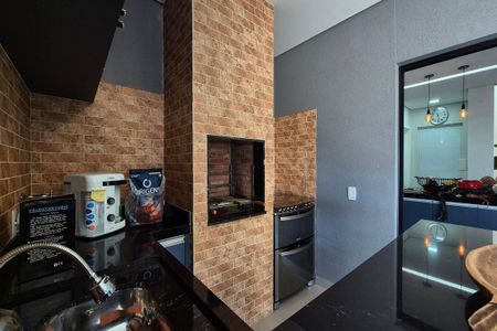 Casa de condomínio à venda com 350m², 4 quartos e 6 vagasÁrea comum - Churrasqueira