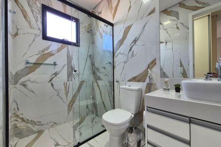 Banheiro da Suíte 2 de casa de condomínio à venda com 4 quartos, 350m² em Swiss Park, Campinas