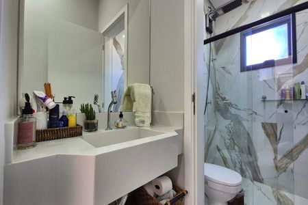Casa de condomínio à venda com 350m², 4 quartos e 6 vagasBanheiro
