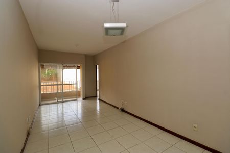 Apartamento para alugar com 75m², 3 quartos e 1 vaga Apartamento para alugar com 75m², 3 quartos e 1 vagaSala