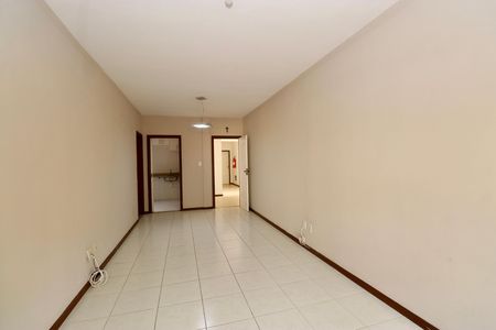 Apartamento para alugar com 75m², 3 quartos e 1 vaga Apartamento para alugar com 75m², 3 quartos e 1 vagaSala