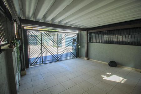 Casa à venda com 165m², 3 quartos e 2 vagas