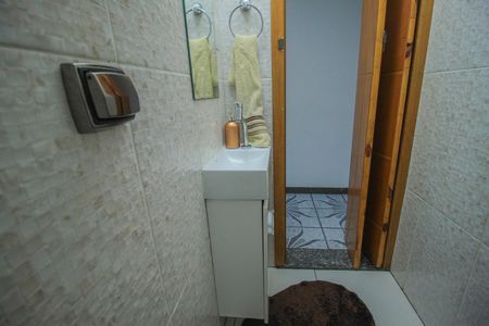 Casa à venda com 165m², 3 quartos e 2 vagas