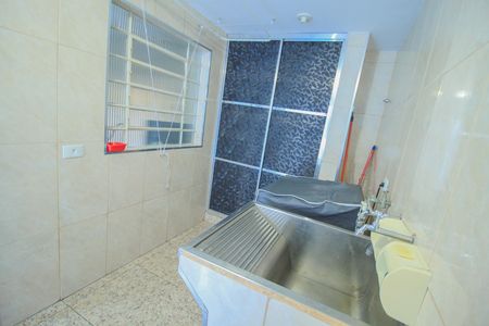 Casa à venda com 165m², 3 quartos e 2 vagas