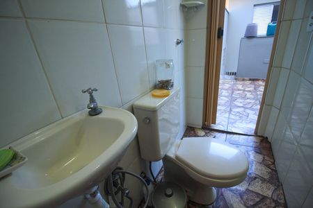 Casa à venda com 165m², 3 quartos e 2 vagas
