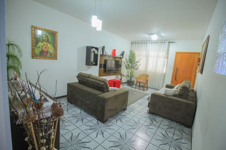 Casa à venda com 3 quartos, 165m² em Pari, São Paulo