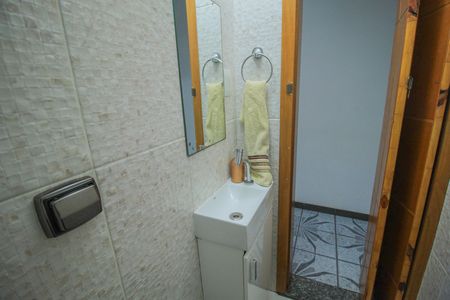Casa à venda com 165m², 3 quartos e 2 vagas
