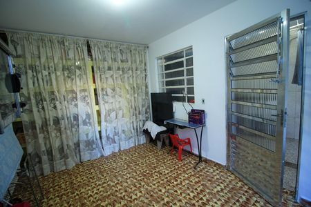 Casa à venda com 165m², 3 quartos e 2 vagas