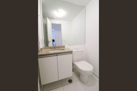 Apartamento à venda com 155m², 2 quartos e 2 vagas Apartamento à venda com 155m², 2 quartos e 2 vagasBanheiro