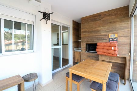 Apartamento à venda com 155m², 2 quartos e 2 vagas Apartamento à venda com 155m², 2 quartos e 2 vagasVaranda