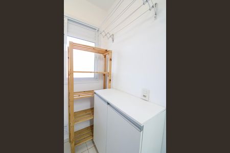 Apartamento à venda com 155m², 2 quartos e 2 vagas Apartamento à venda com 155m², 2 quartos e 2 vagasÁrea de Serviço