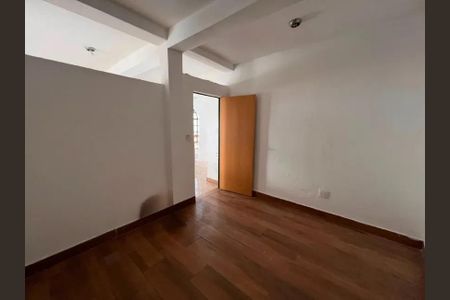 Casa para alugar com 180m², 4 quartos e 2 vagas Casa para alugar com 180m², 4 quartos e 2 vagasQuarto 2
