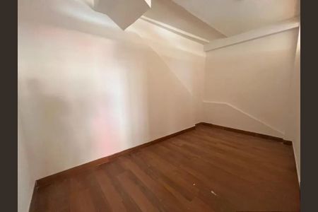 Quarto 2 de casa para alugar com 4 quartos, 180m² em Cachoeirinha, Belo Horizonte