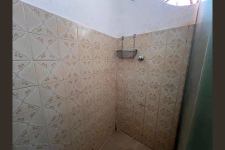 Casa para alugar com 180m², 4 quartos e 2 vagas Casa para alugar com 180m², 4 quartos e 2 vagasBanheiro social