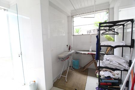 Casa para alugar com 600m², 5 quartos e 4 vagasÁrea de Serviço