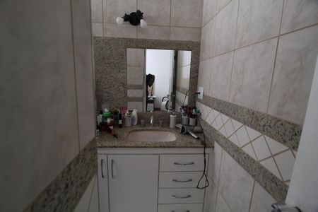 Casa para alugar com 600m², 5 quartos e 4 vagasBanheiro do Quarto 1
