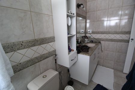 Casa para alugar com 600m², 5 quartos e 4 vagasBanheiro do Quarto 1