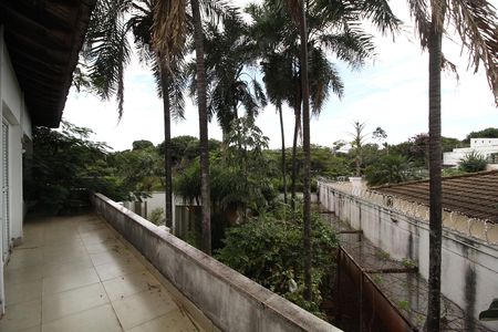 Casa para alugar com 600m², 5 quartos e 4 vagasSacada