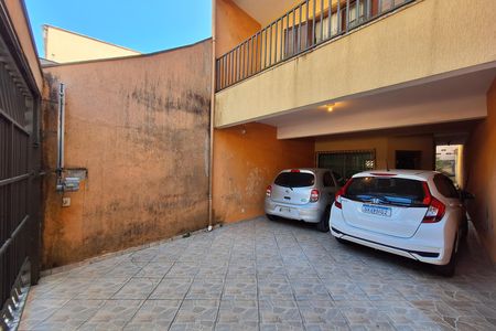 Garagem de casa à venda com 3 quartos, 189m² em Parque Itrapoã, Santo André