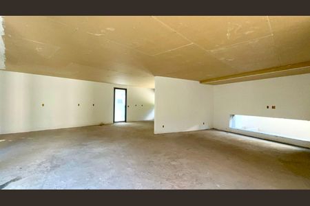 Sala de casa à venda com 3 quartos, 799m² em Alto de Pinheiros, São Paulo