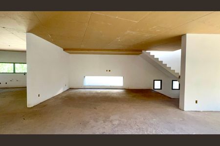Sala de casa à venda com 3 quartos, 799m² em Alto de Pinheiros, São Paulo