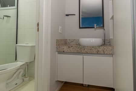 Banheiro da Suíte  de apartamento para alugar com 2 quartos, 57m² em Vila Real, Hortolândia