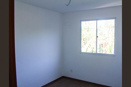 Quarto 2 de apartamento para alugar com 2 quartos, 44m² em Guaratiba, Rio de Janeiro