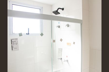 Banheiro social de apartamento para alugar com 2 quartos, 44m² em Guaratiba, Rio de Janeiro