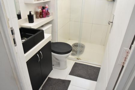 Apartamento à venda com 50m², 2 quartos e 1 vaga Apartamento à venda com 50m², 2 quartos e 1 vagaBanheiro Social