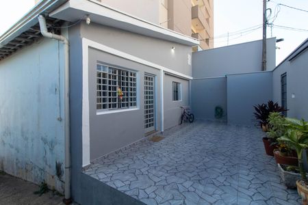ÁREA EXTERNA FRENTE de casa à venda com 2 quartos, 400m² em Jardim Chapadão, Campinas