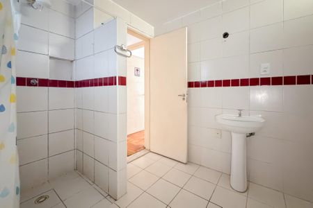 Apartamento à venda com 103m², 2 quartos e sem vaga Apartamento à venda com 103m², 2 quartos e sem vagaBanheiro