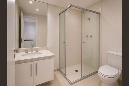 Banheiro de apartamento à venda com 1 quarto, 71m² em Vila Madalena, São Paulo