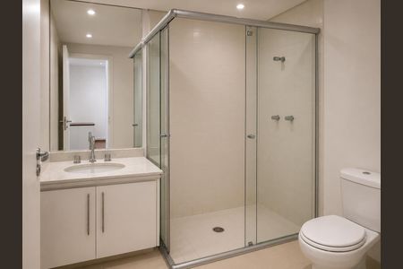 Banheiro de apartamento à venda com 1 quarto, 71m² em Vila Madalena, São Paulo